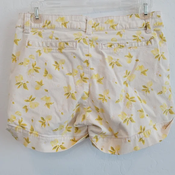 SO Lemon Print Low Rise Midi Shorts Size 5 - Picture 5 of 15